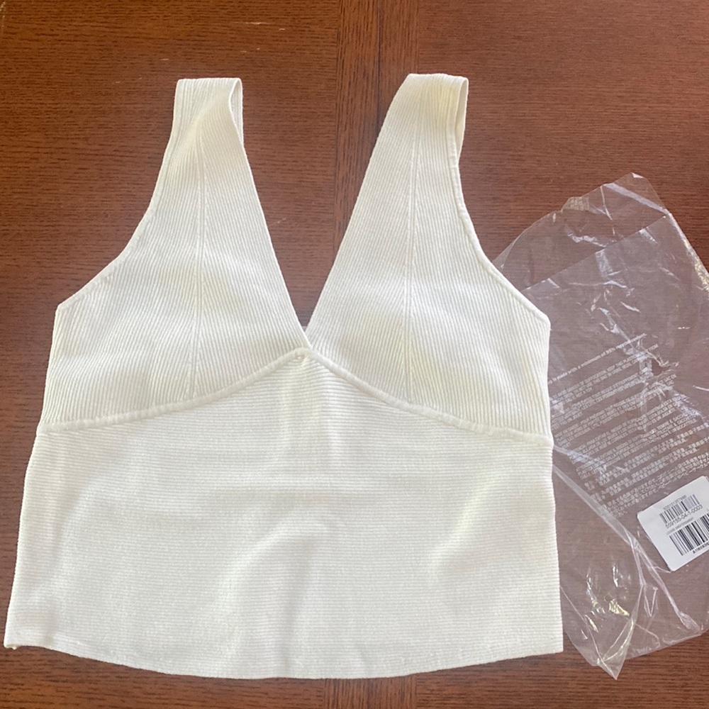 Banana Republic white ribbed tank size L never worn